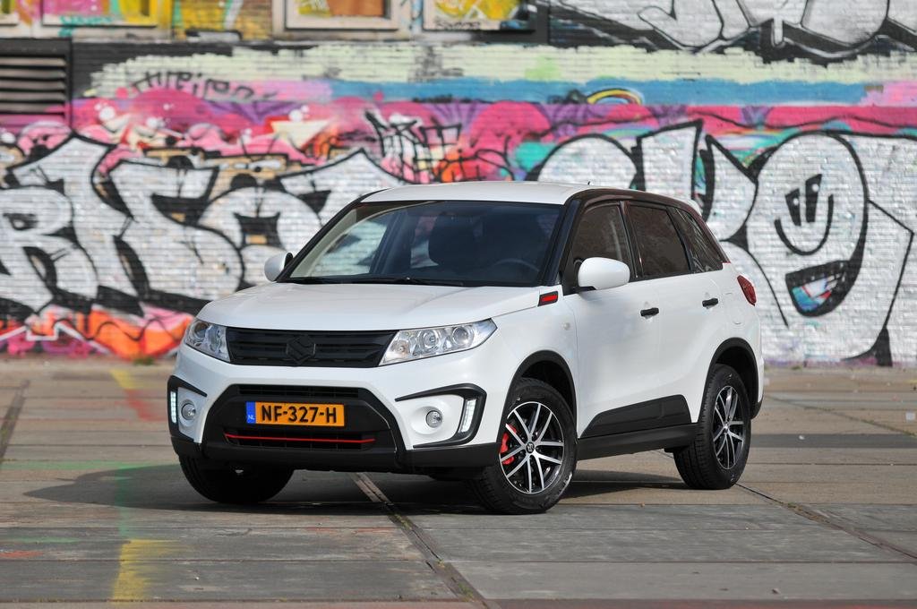 5a69fa4ebe456_Vitarablackwhite(17).jpg.e