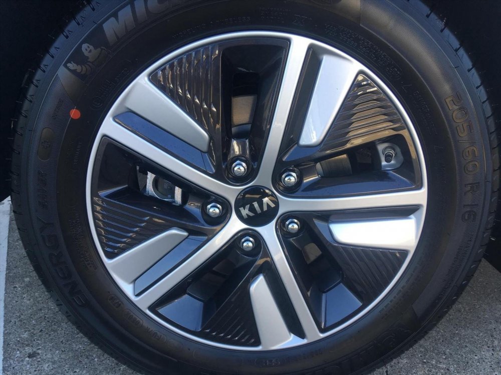 16 inch design kia.jpg