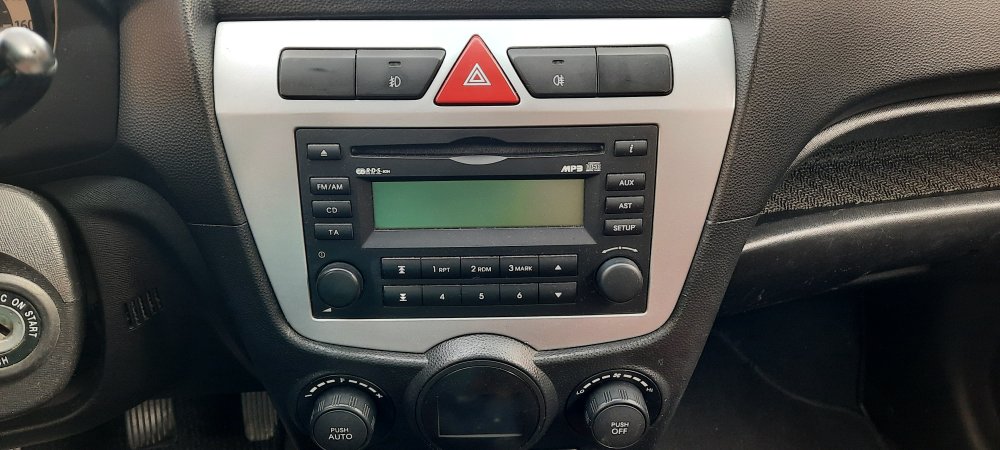 01 Radio Kia.jpg
