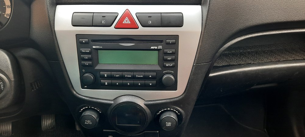 02 Radio Kia.jpg