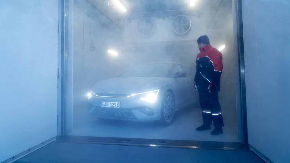 HMETC-corporate-Charging-Lab-Climate Chamber-digital-1920x1080.jpg