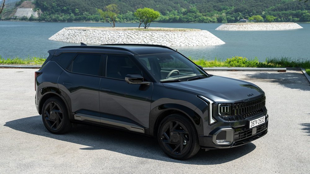 kia-seltos-x-line-gravity-grey-seoul-static-digital-1920x1080-004.jpg